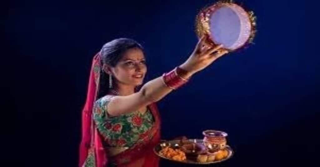 करवा चौथ 2025 में 5 बातें याद रखें