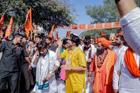 बागेश्वर धाम सरकार की दूसरे दिन की पदयात्रा कहा तक है 